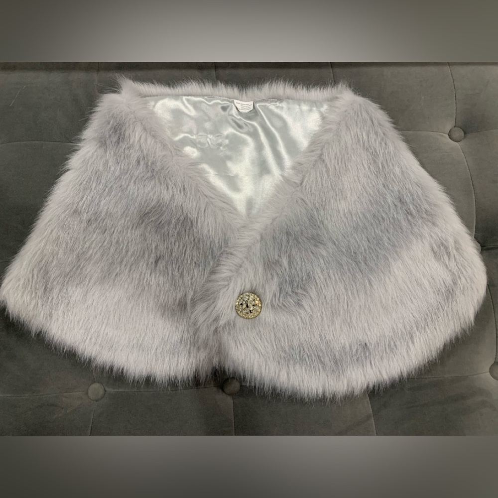 Gray/Silver Faux Fur Stole with Beautiful Brooch Pin